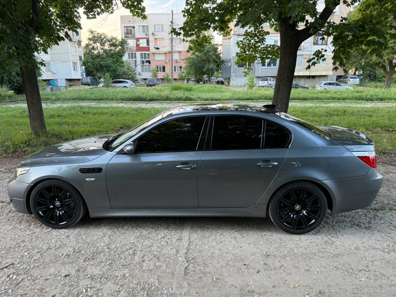 BMW 550 M-power Paket, снимка 7 - Автомобили и джипове - 54991198