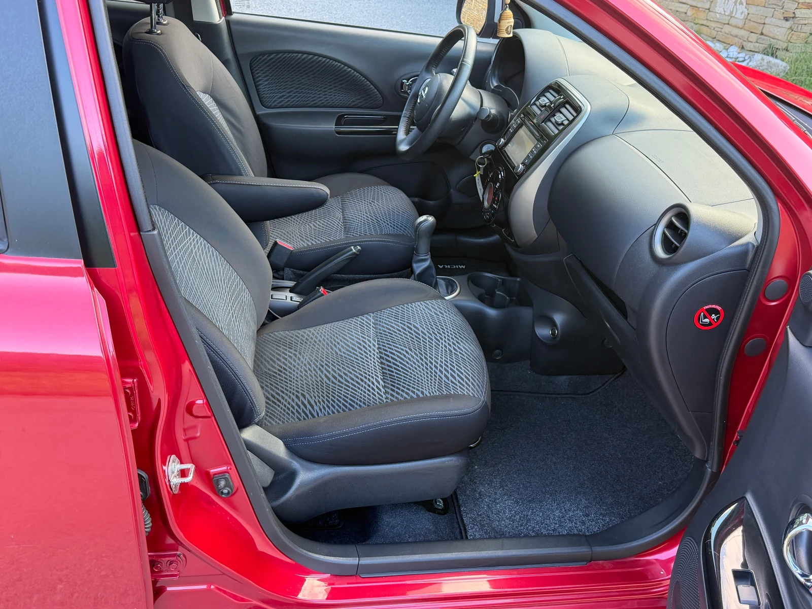 Nissan Micra 1.2i Швейцария, снимка 11 - Автомобили и джипове - 55038144