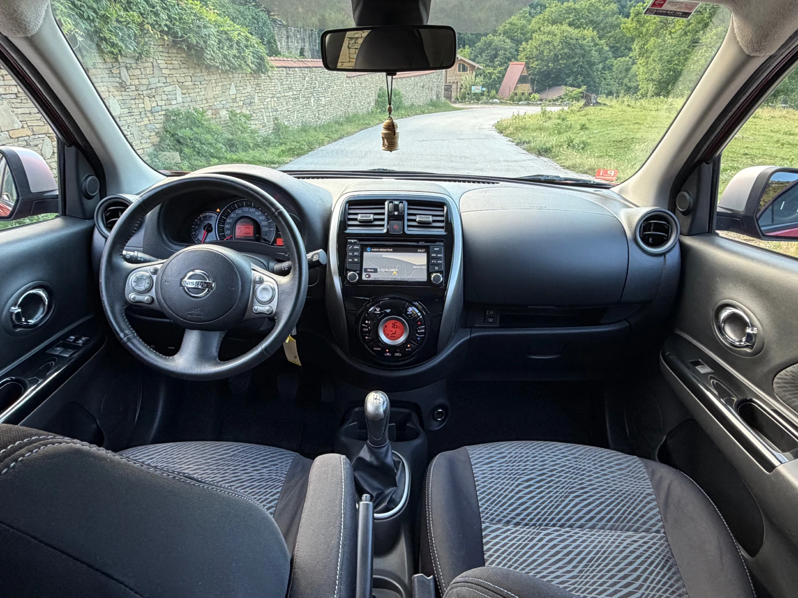 Nissan Micra 1.2i Швейцария, снимка 13 - Автомобили и джипове - 55038144