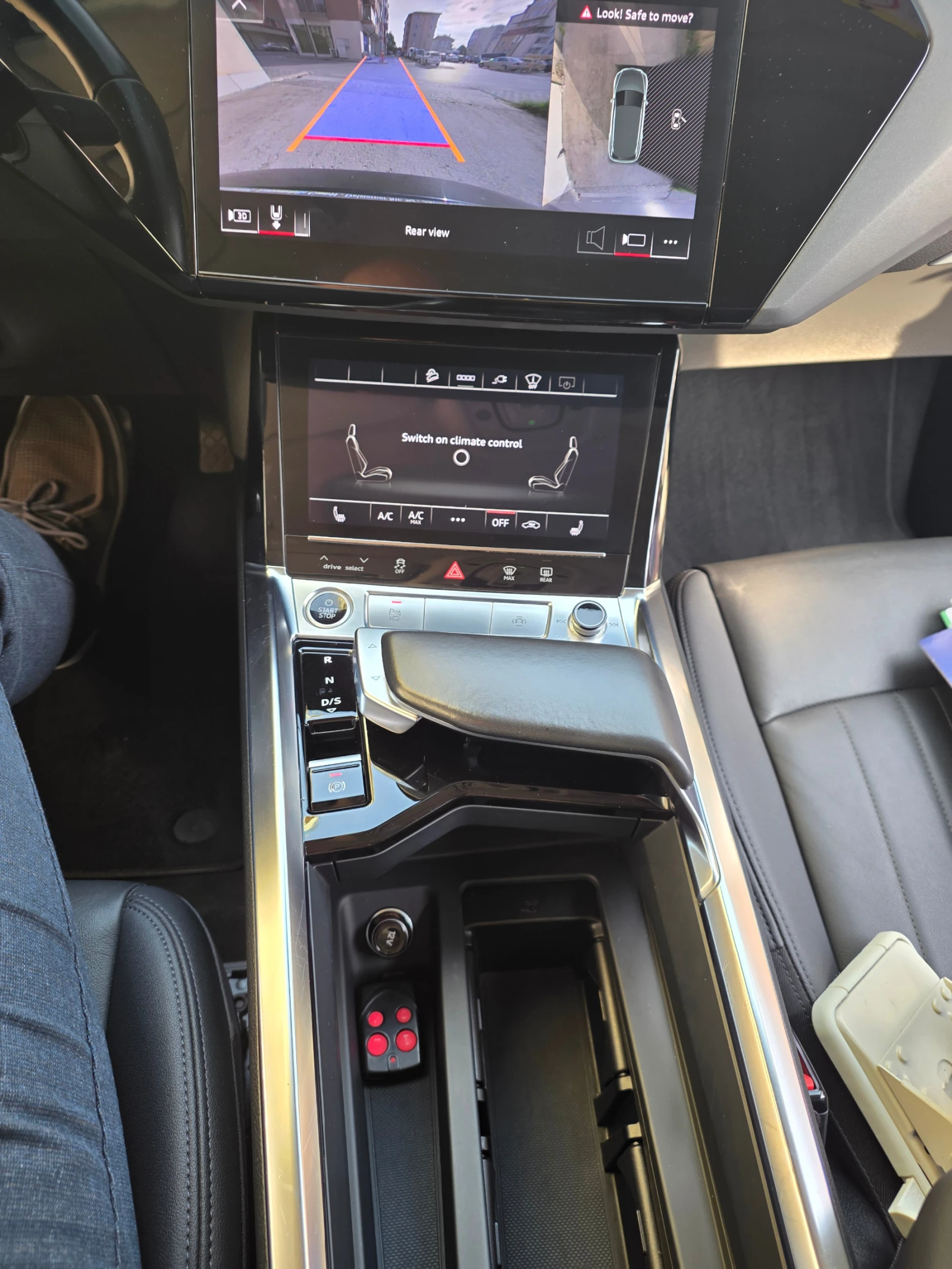 Audi E-Tron Audi e-tron 55 Q ADVANCED MTRX/ACC/HuD/PANO/360/NA | Mobile.bg � ����������� 13