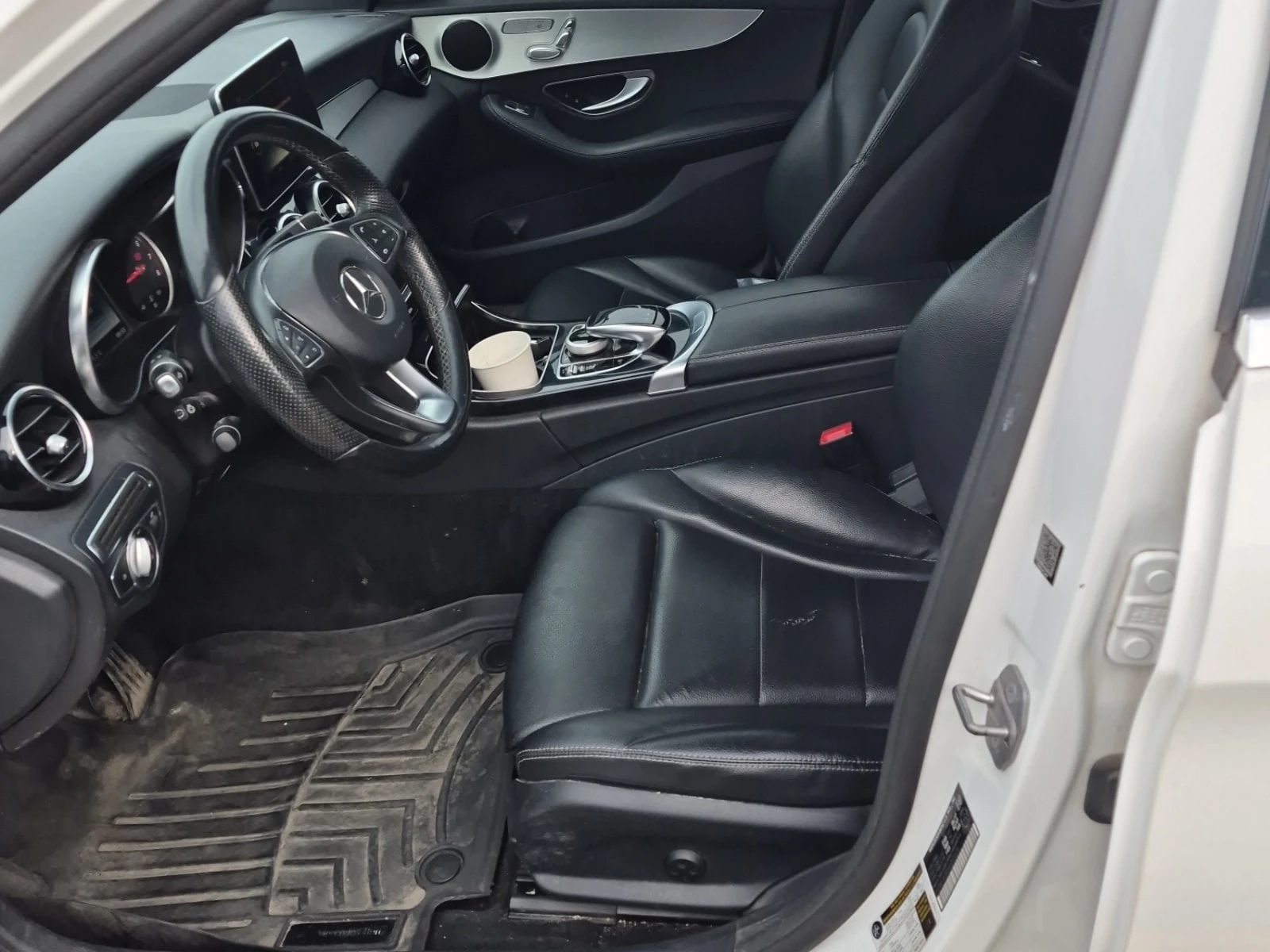 Mercedes-Benz C 300 АМГ ПАКЕТ/CARFAX/ПОДГРЕВ/ПАНОРАМА/2 КЛЮЧА, снимка 5 - Автомобили и джипове - 55799265
