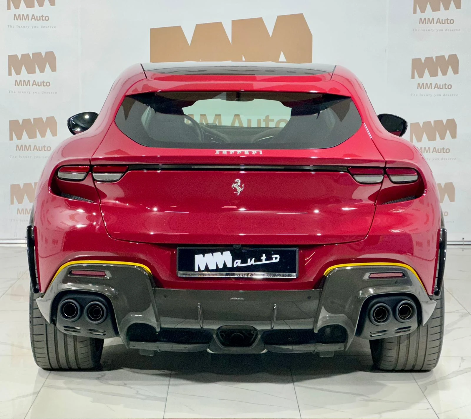 Ferrari Purosangue V12* Carbon* Pano* Ventilation* Display, снимка 5 - Автомобили и джипове - 55952536
