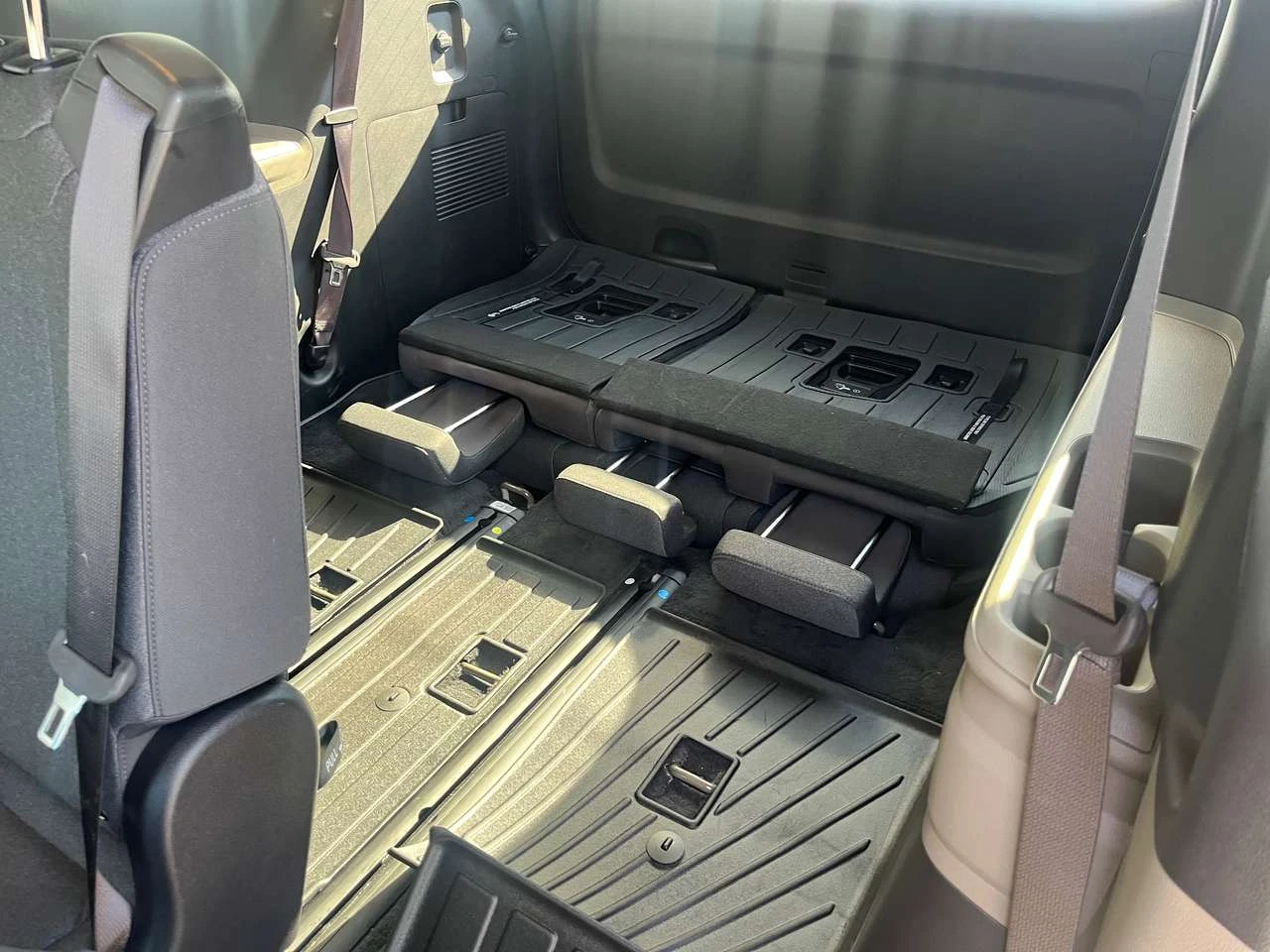 Kia Carnival LX, снимка 9 - Автомобили и джипове - 56703305