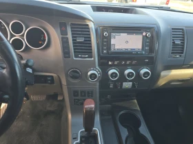 Toyota Sequoia PLATINUM* 5.7* V8* ПОДГРЕВ* КАМЕРА* КЕЙЛЕС, снимка 9