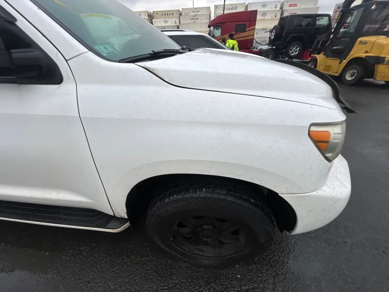 Toyota Sequoia, снимка 5 - Автомобили и джипове - 49380654