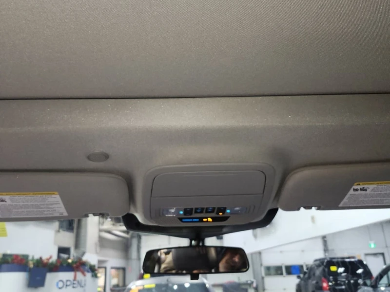 Ford Explorer 2022 XLT 4WD * БЕЗ ПЪРВОНАЧАЛНА ВНОСКА* , снимка 11 - Автомобили и джипове - 52813532