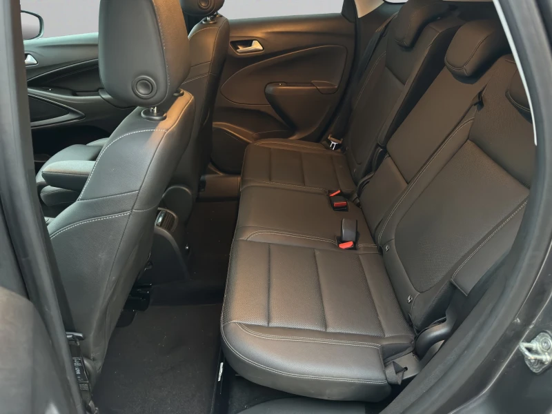 Opel Crossland X 1.5 120HP EAT E6, снимка 13 - Автомобили и джипове - 53415913