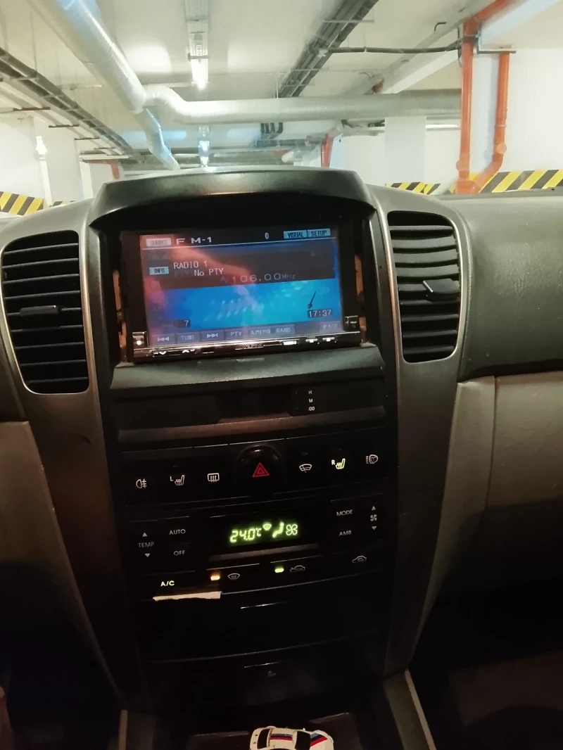 Kia Sorento, снимка 3 - Автомобили и джипове - 53486870