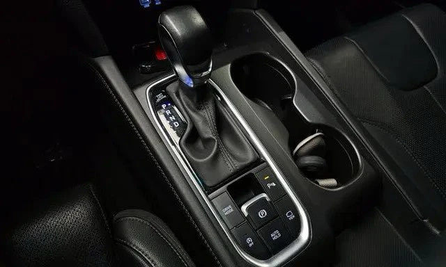 Hyundai Santa fe 2.0 2WD, снимка 13 - Автомобили и джипове - 53090878