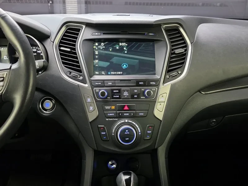 Hyundai Santa fe 2.0, снимка 17 - Автомобили и джипове - 54256624