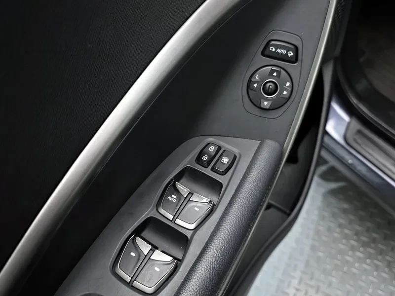 Hyundai Santa fe 2.0, снимка 14 - Автомобили и джипове - 54256624