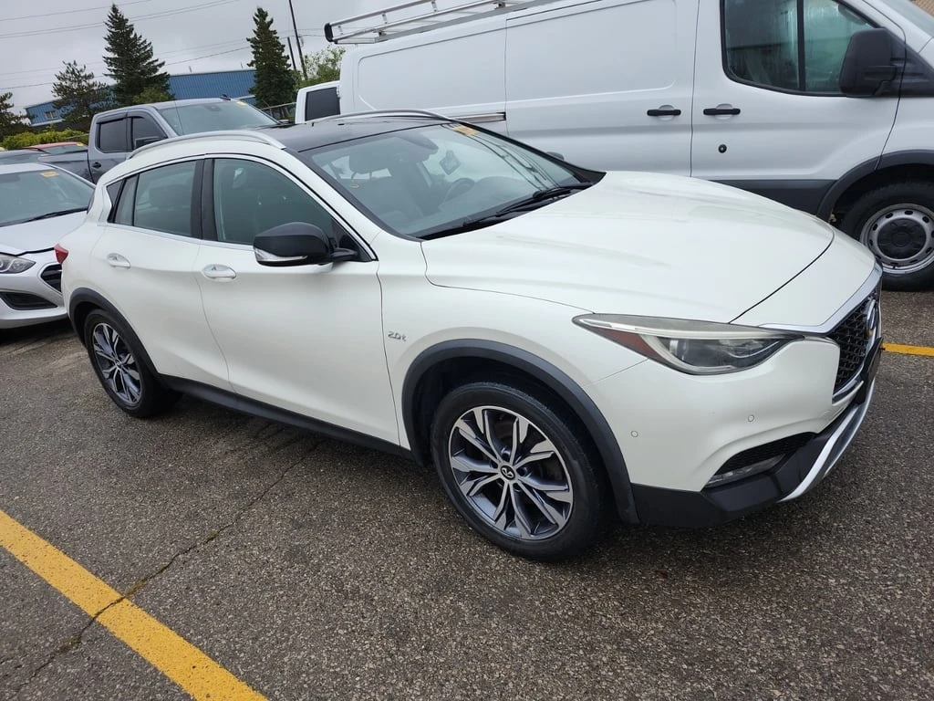 Infiniti QX30 * AWD 4DR * CARFAX *  - изображение 2