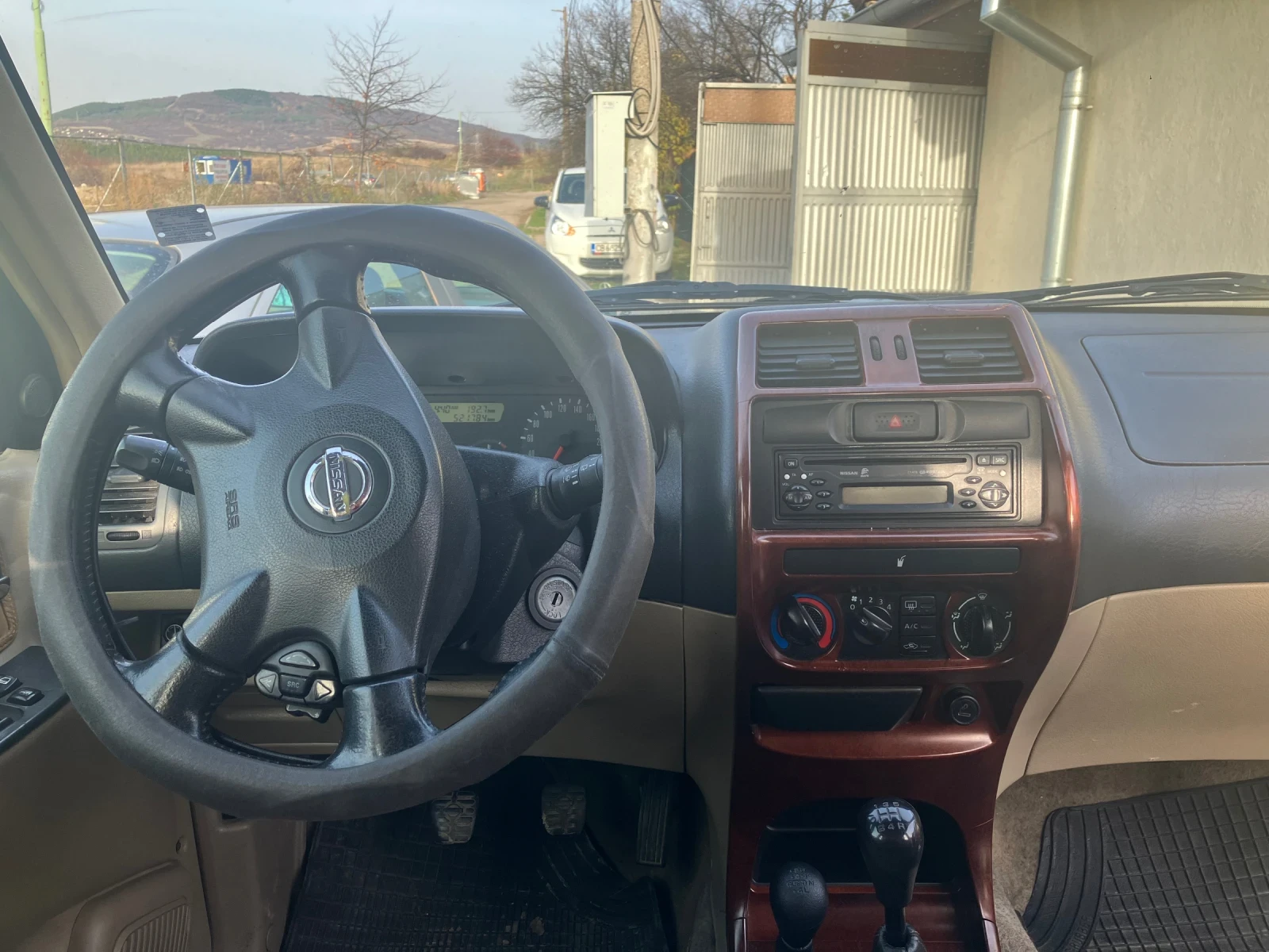 Nissan Terrano  - изображение 6