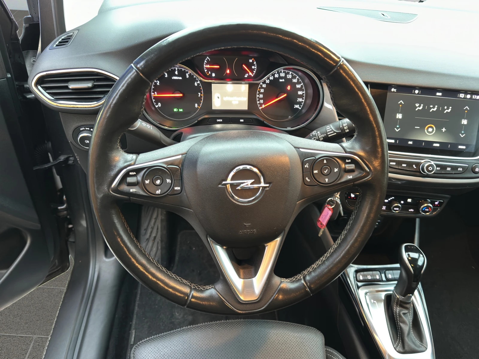 Opel Crossland X 1.5 120HP EAT E6 - изображение 9