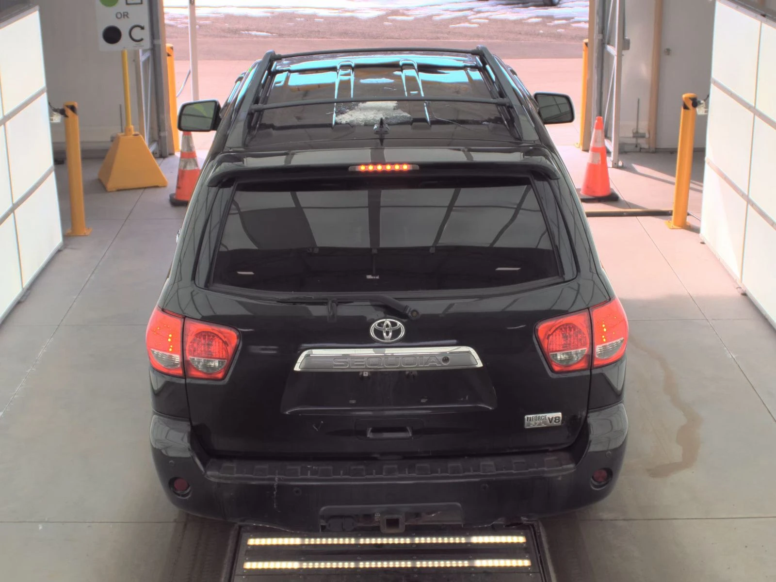 Toyota Sequoia PLATINUM* 5.7* V8* ПОДГРЕВ* КАМЕРА* КЕЙЛЕС - изображение 6