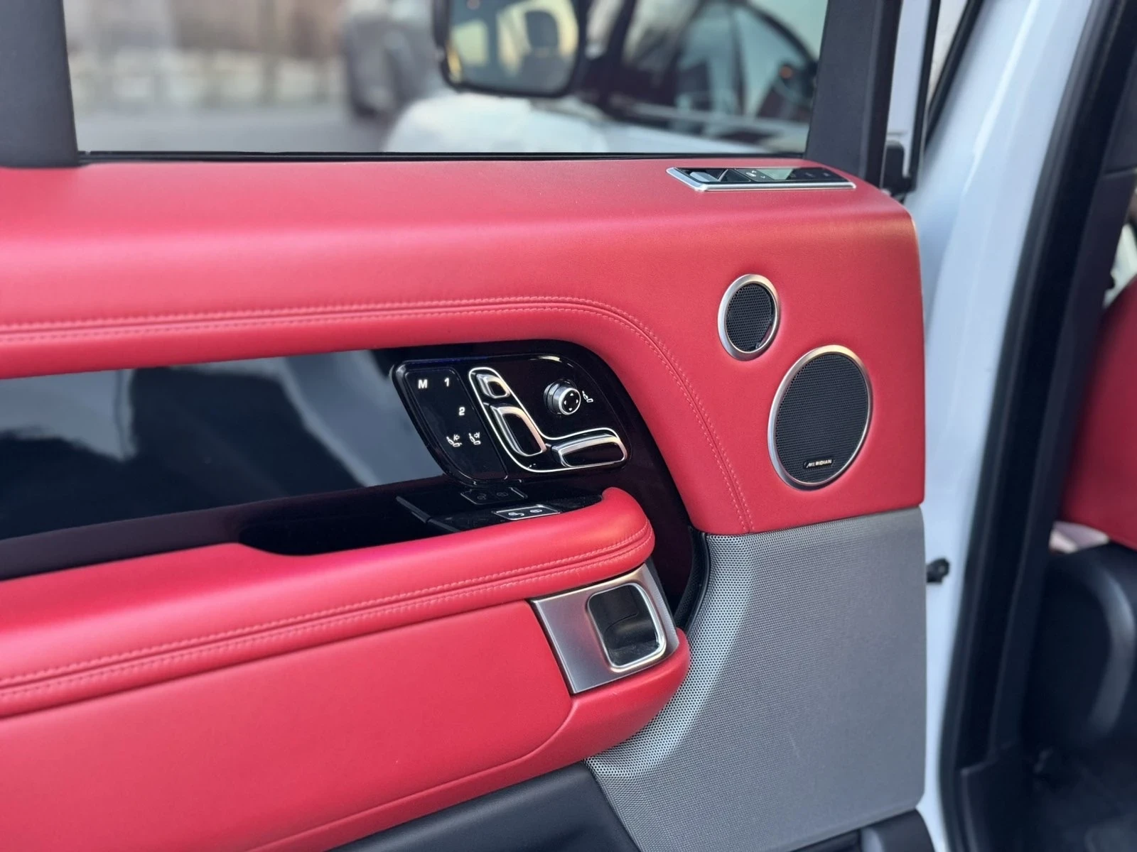 Land Rover Range rover Autobiography , снимка 13 - Автомобили и джипове - 53820106