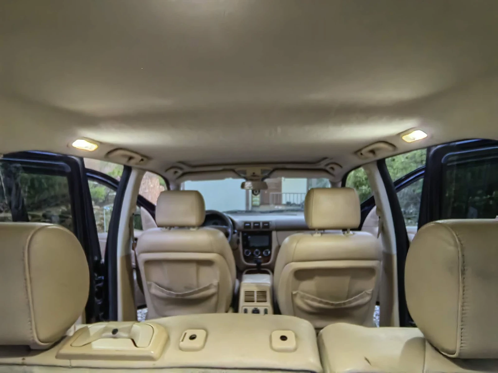 Mercedes-Benz ML 270 2.7 CDI, снимка 13 - Автомобили и джипове - 54722373