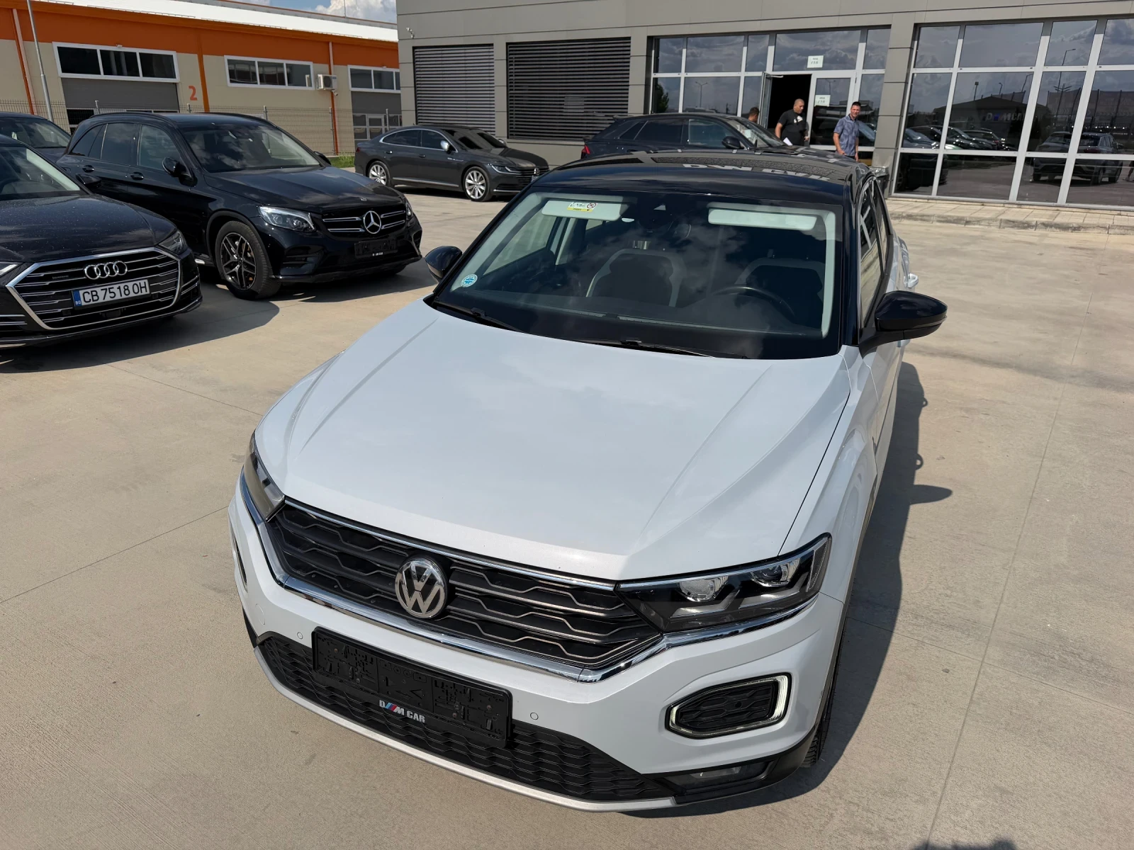 VW T-Roc 2.0-4х4-ТОП!!!, снимка 3 - Автомобили и джипове - 55177212