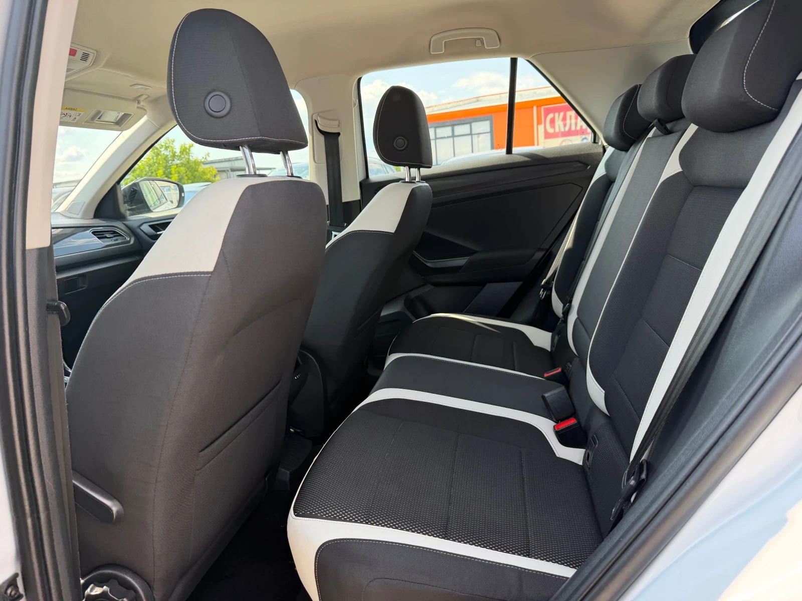 VW T-Roc 2.0-4х4-ТОП!!!, снимка 12 - Автомобили и джипове - 55177212