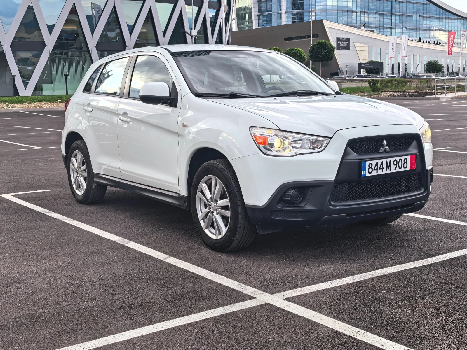Mitsubishi ASX 1.6 бензин - ТОП състояние + 4 зимни гуми с джанти