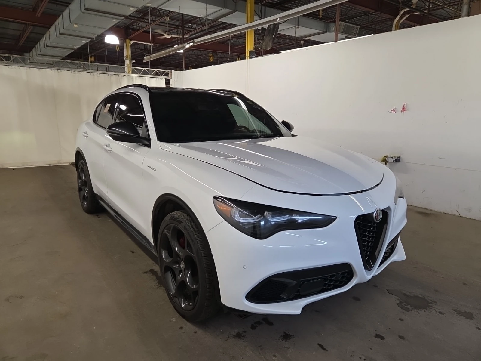 Alfa Romeo Stelvio  VELOCE / CARFAX / DISTRONIC / 2 КЛЮЧА , снимка 2 - Автомобили и джипове - 56103278