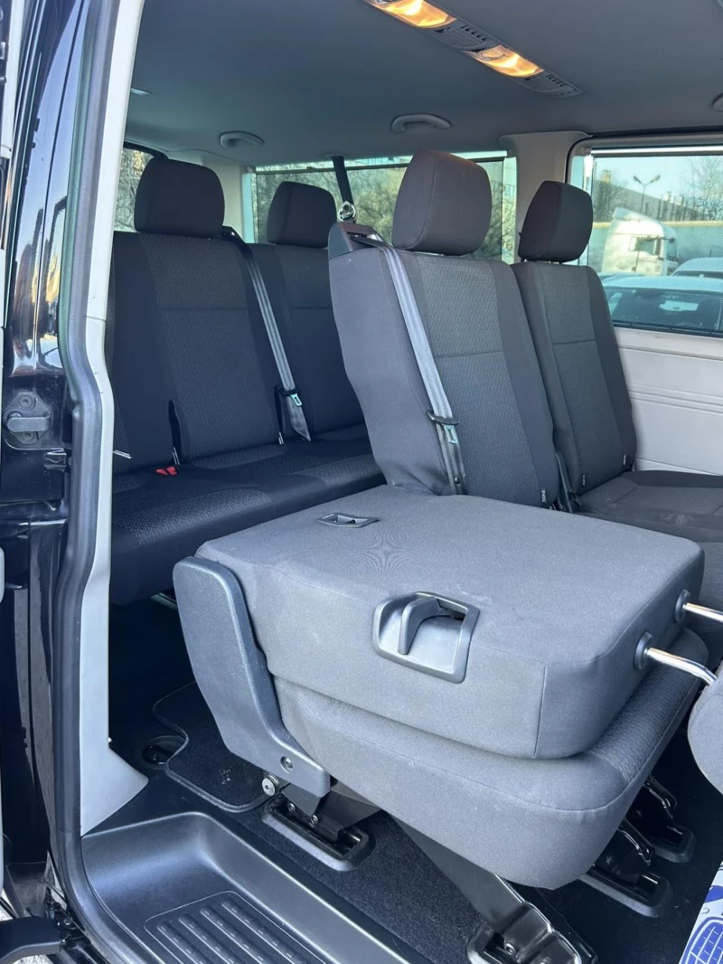 VW Caravelle 2.0 TDI 150 * DSG * 2 странични врати * MATRIX * , снимка 13 - Бусове и автобуси - 49377440