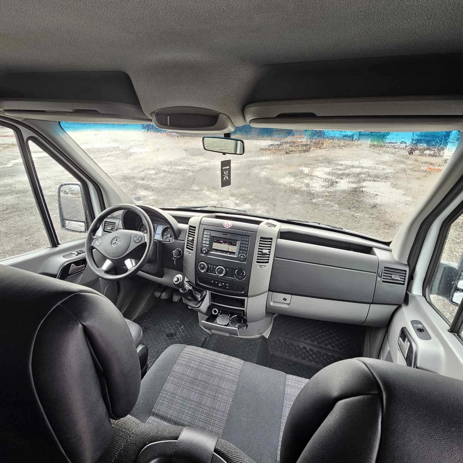 Mercedes-Benz Sprinter 316 Къса база - изображение 9