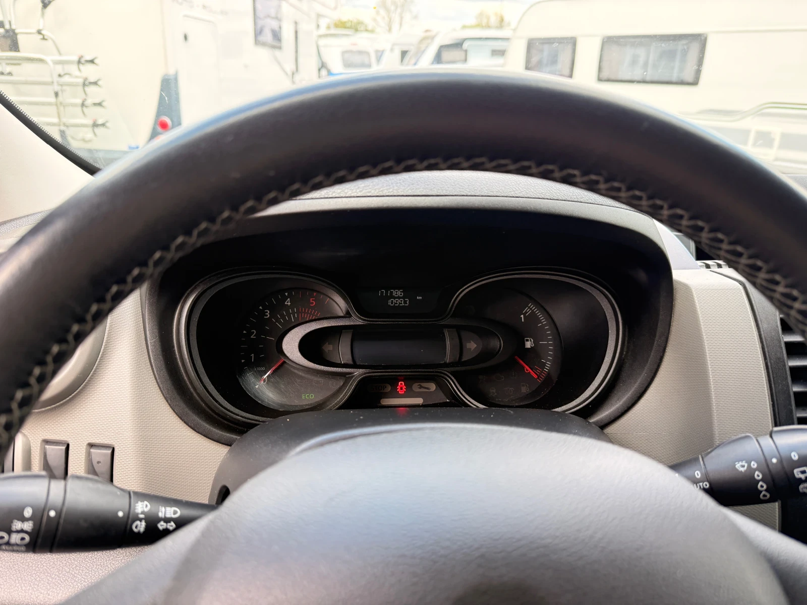 Renault Trafic, снимка 11 - Бусове и автобуси - 54347512