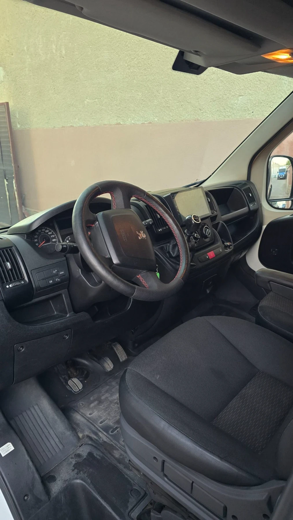 Peugeot Boxer L2H3, снимка 12 - Бусове и автобуси - 56216041