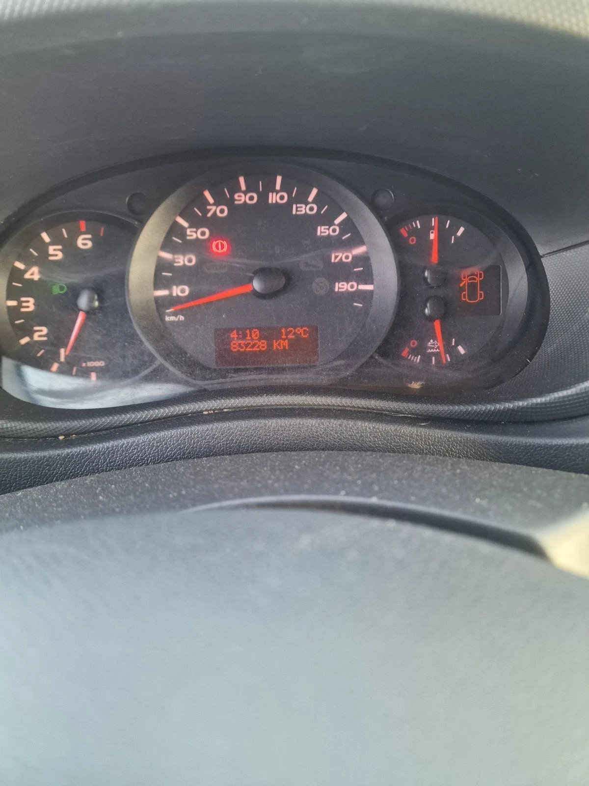 Renault Master автовишка, снимка 13 - Бусове и автобуси - 56331732