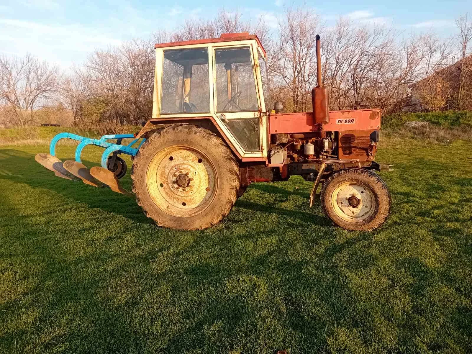 Трактор Болгар Болгар ТК - 80 с плуг 3х20, снимка 4 - Селскостопанска техника - 53899120