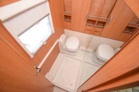 Каравана Wilk S3 450FS Birthday Edition+ Климатик/Форселт, снимка 15