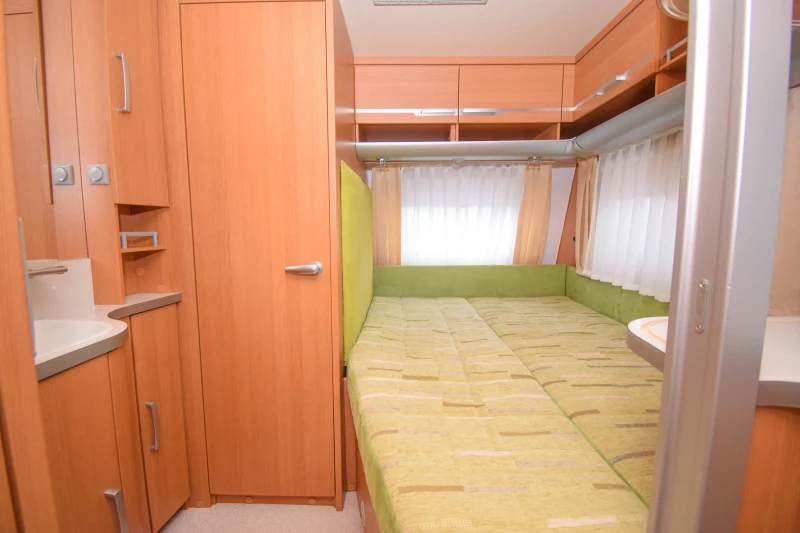 Каравана Wilk S3 450FS Birthday Edition+ Климатик/Форселт, снимка 13 - Каравани и кемпери - 52587958