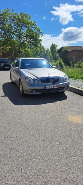 Mercedes-Benz E 350 Авангард4Matik Подгрев Обдухване Масаж Газ Пружини, снимка 2