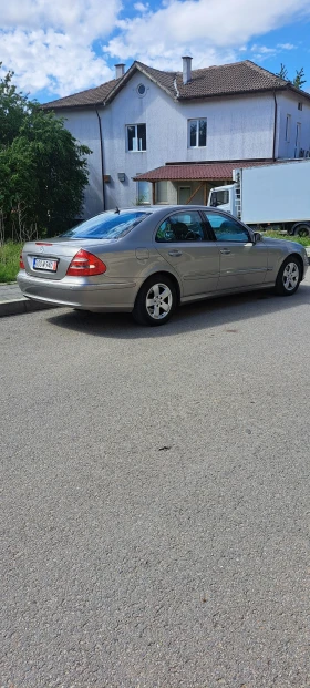 Mercedes-Benz E 350 Авангард4Matik Подгрев Обдухване Масаж Газ Пружини, снимка 4