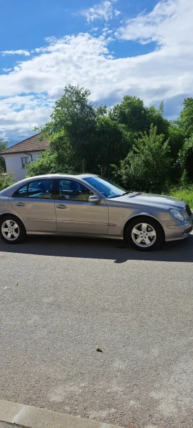Mercedes-Benz E 350 Авангард4Matik Подгрев Обдухване Масаж Газ Пружини, снимка 3