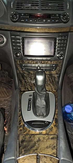 Mercedes-Benz E 350 Авангард4Matik Подгрев Обдухване Масаж Газ Пружини, снимка 6