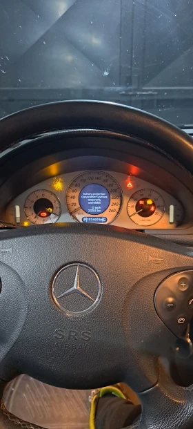 Mercedes-Benz E 350 Авангард4Matik Подгрев Обдухване Масаж Газ Пружини, снимка 5