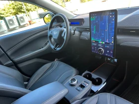 Ford Mustang Mach-E Premium Extended AWD/ 360 Камери/ Зарядна станция, снимка 10