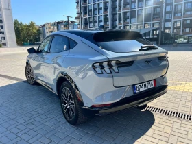 Ford Mustang Mach-E Premium Extended AWD/ 360 Камери/ Зарядна станция, снимка 4
