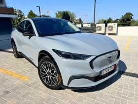 Ford Mustang Mach-E Premium Extended AWD/ 360 Камери/ Зарядна станция, снимка 2