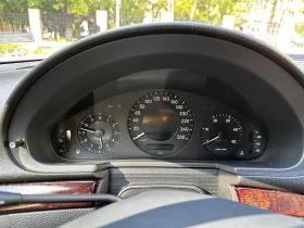 Обява за продажба на Mercedes-Benz E 220 Реални километри, всичко платено, обслужен  ~7 200 лв. - изображение 10