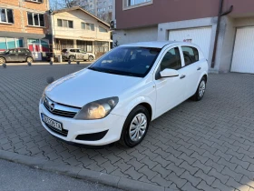 Opel Astra 2010г., снимка 8 - Автомобили и джипове - 53650749