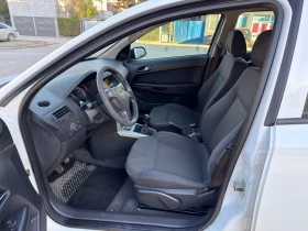 Opel Astra 2010г., снимка 9 - Автомобили и джипове - 53650749
