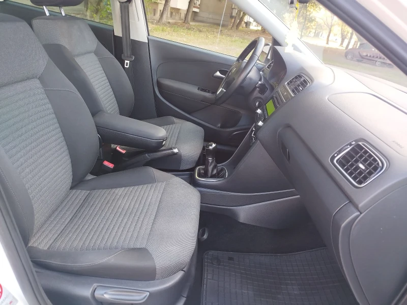 VW Polo 1.2 COMFORT , снимка 13 - Автомобили и джипове - 36613691
