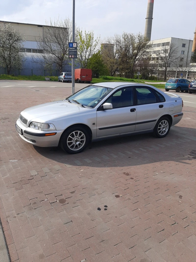 Volvo S40, снимка 3 - Автомобили и джипове - 49587459