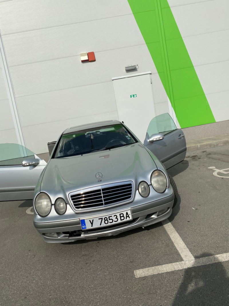 Mercedes-Benz CLK, снимка 5 - Автомобили и джипове - 46447790