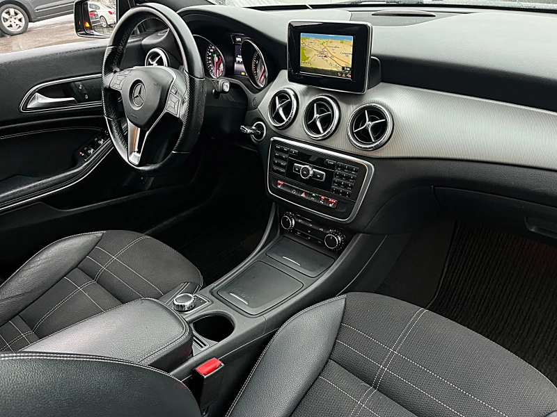 Mercedes-Benz CLA 200 AMG OPTIK-LED-BIXENON-NAVI-SPORT-ПОДГРЯВАНЕ-DE, снимка 14 - Автомобили и джипове - 48178843