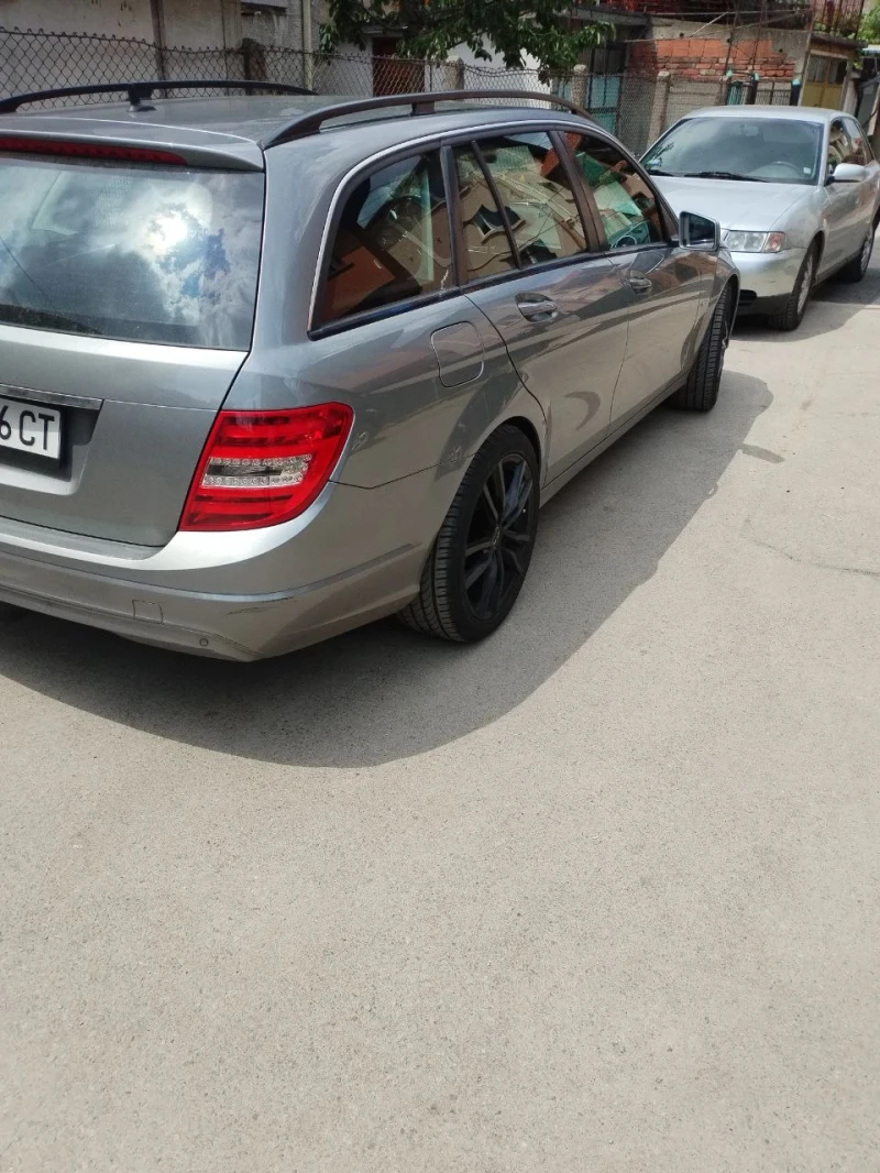 Mercedes-Benz C 180, снимка 2 - Автомобили и джипове - 48409904