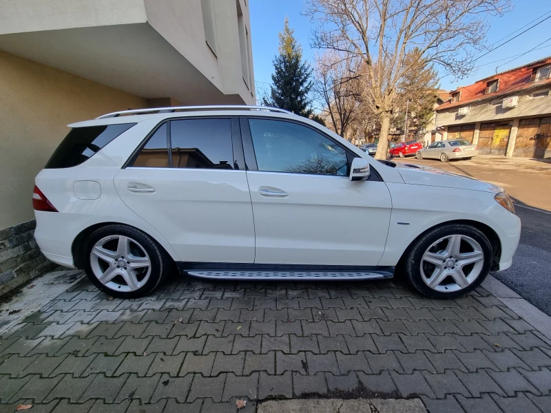 Mercedes-Benz ML 550 AMG, снимка 5 - Автомобили и джипове - 48617581